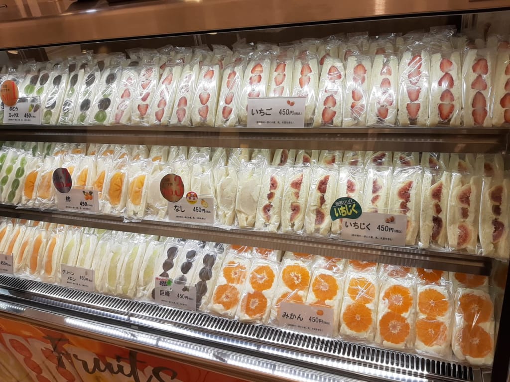 フルーツサンドのケース