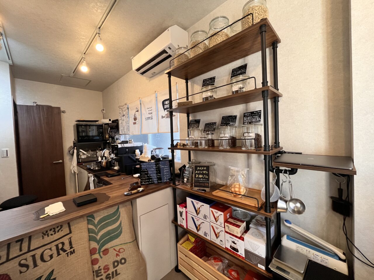 Leapupcoffee店内