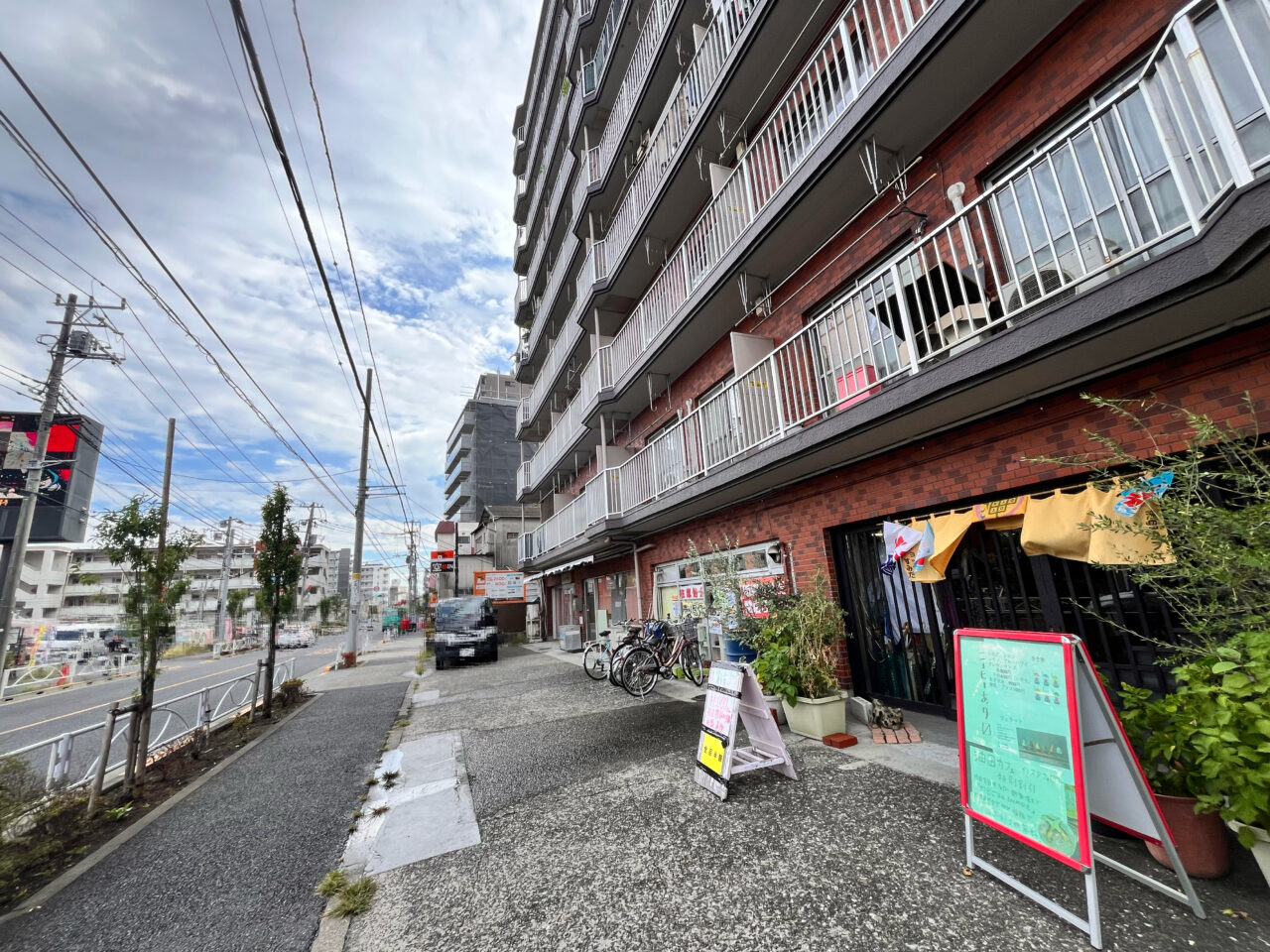 ＷＥショップ外観