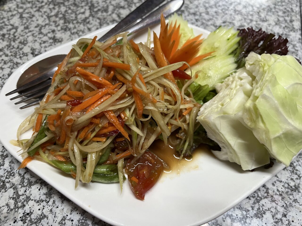 esansakhonnakhon2